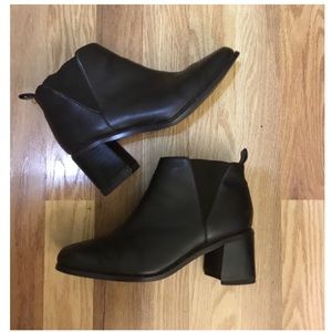 Chelsea chunky heel boots